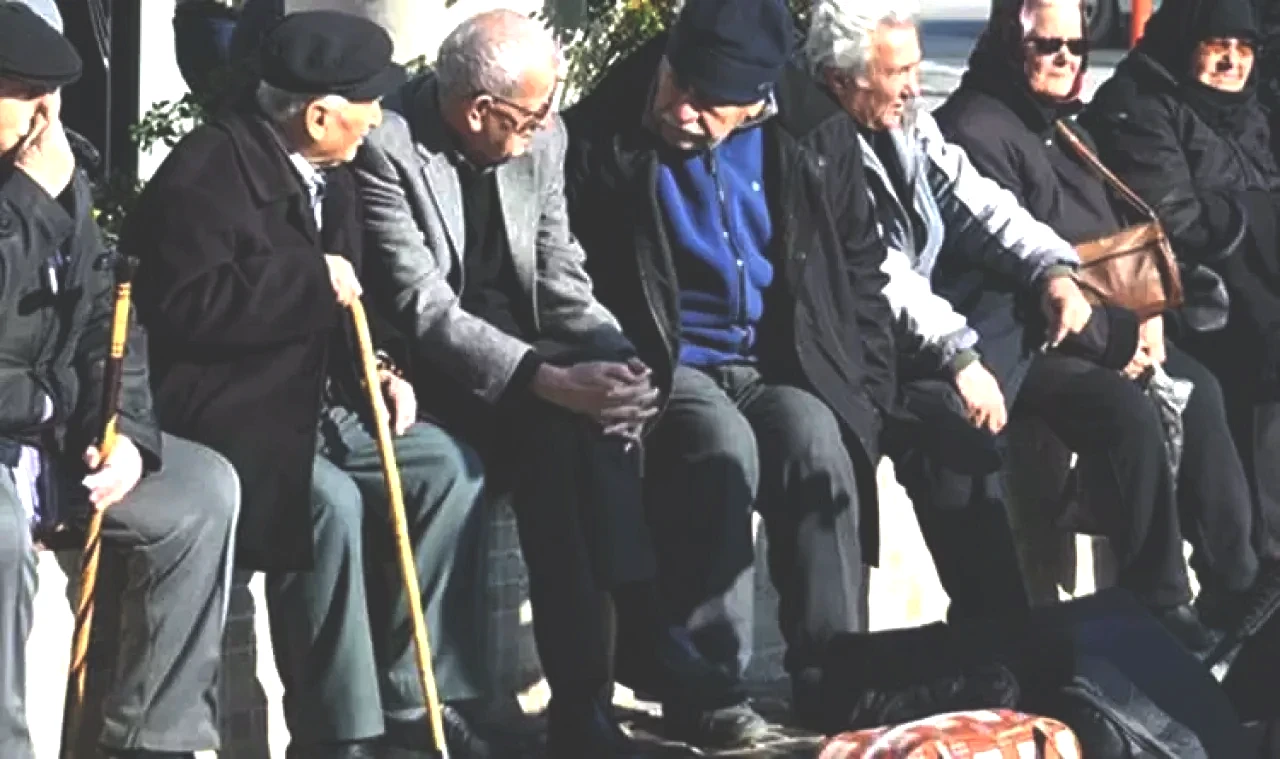 3 İl Emekliye Ayrıldı! Türkiye’de En Fazla Emeklinin Yaşadığı Şehirler Açıklandı 4